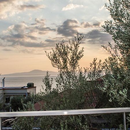 Nina'S Villa, Cosy Seaview Retreat 维尔加卡拉马塔 外观 照片