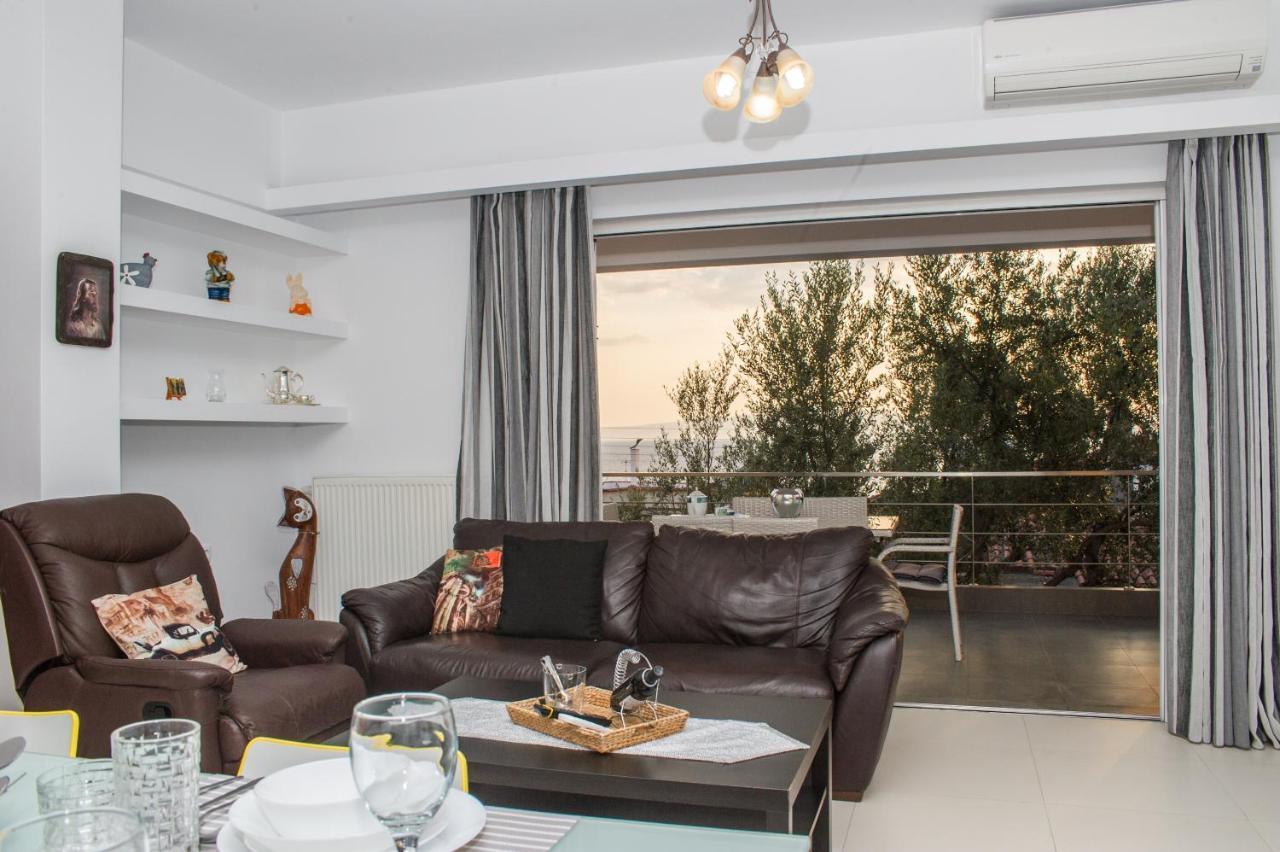 Nina'S Villa, Cosy Seaview Retreat 维尔加卡拉马塔 外观 照片