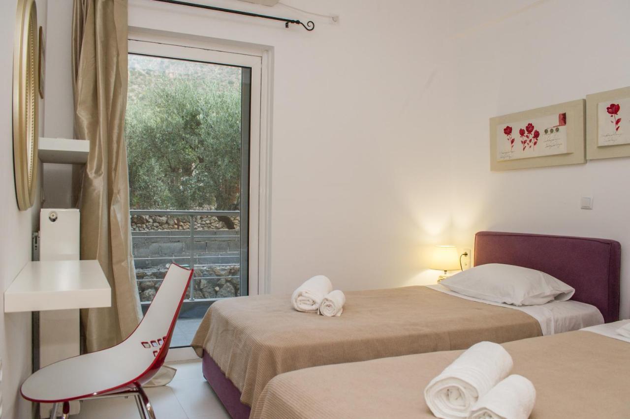 Nina'S Villa, Cosy Seaview Retreat 维尔加卡拉马塔 外观 照片
